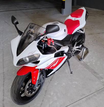 YAMAHA YZF R1 